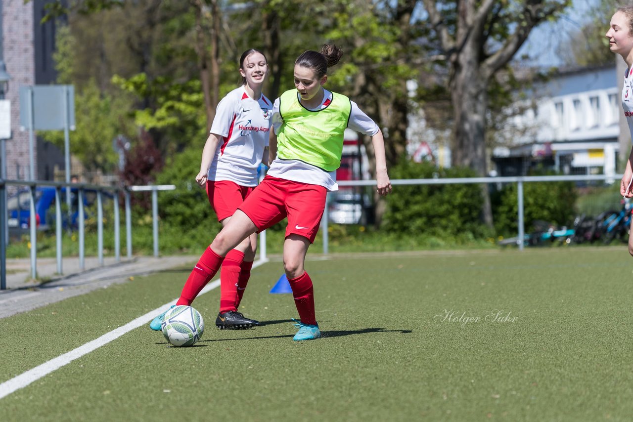 Bild 172 - wCJ Germania Schnelsen - Walddoerfer SV : Ergebnis: 0:6